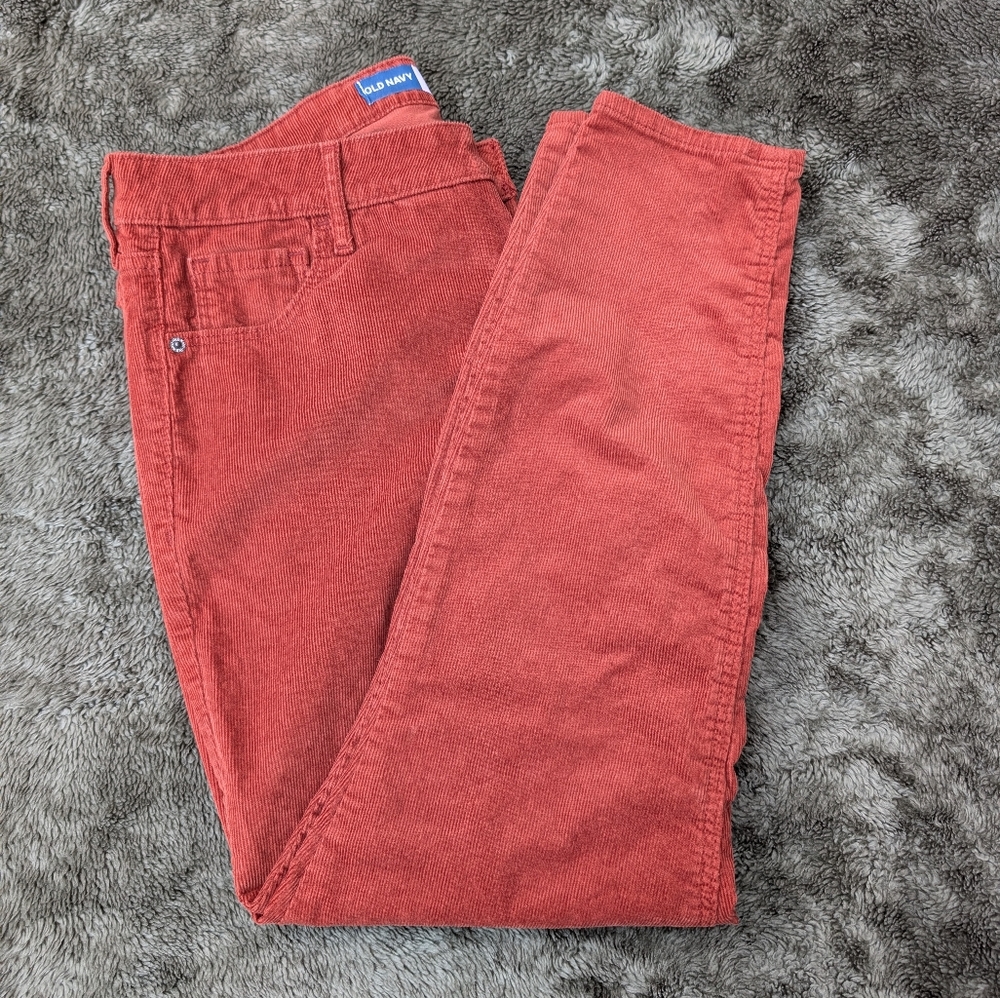Old Navy Women's High-Waisted Super-Skinny Corduroy Pants in Umbria